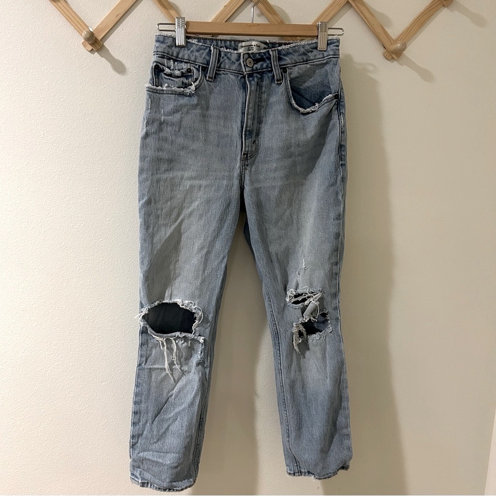 Abercrombie and Fitch the mom high rise jeans